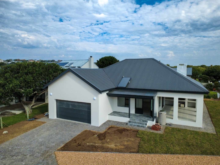 3 Bedroom Property for Sale in Stilbaai Wes Western Cape